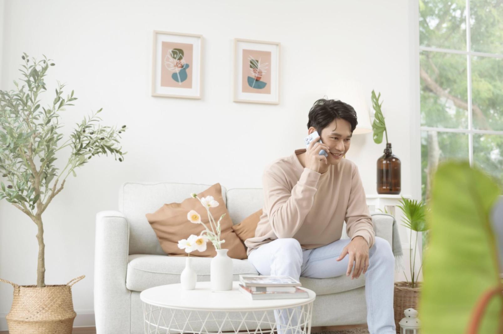 Ilustrasi proses analisis stok dan penjualan toko kelontong